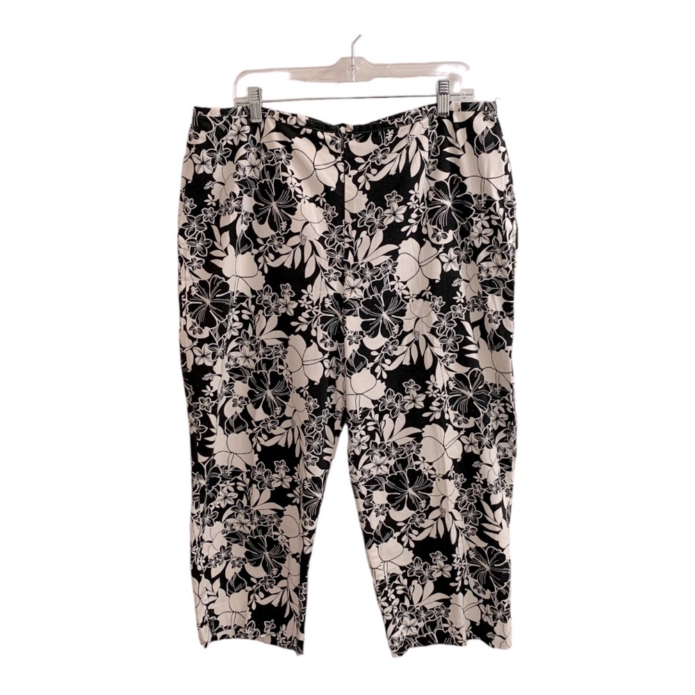 Vintage Dalia Sport Capris Size 18 Black & White Floral Stretch Cropped Pants
